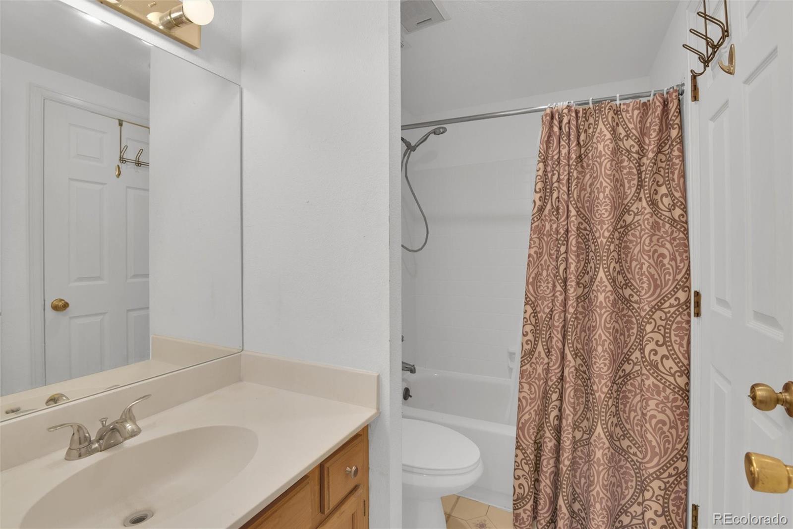 MLS Image #8 for 11115 e alameda avenue,aurora, Colorado