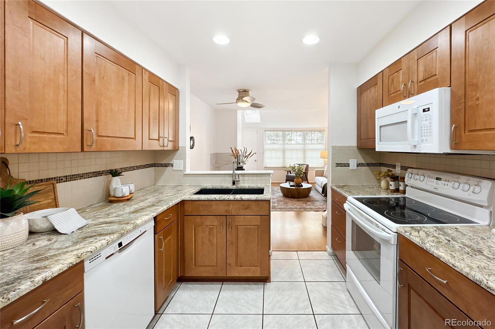 MLS Image #12 for 7370 e florida avenue,denver, Colorado