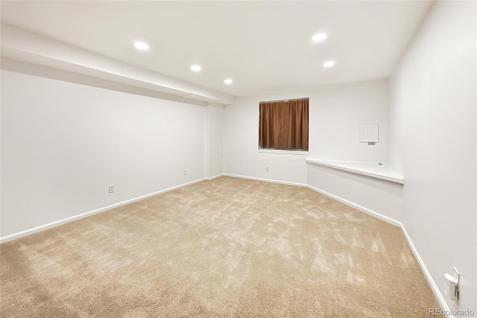 MLS Image #34 for 7370 e florida avenue,denver, Colorado