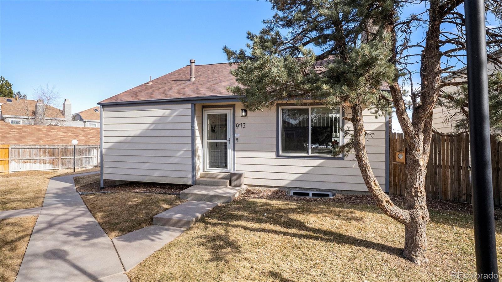 MLS Image #2 for 972 s zeno way,aurora, Colorado
