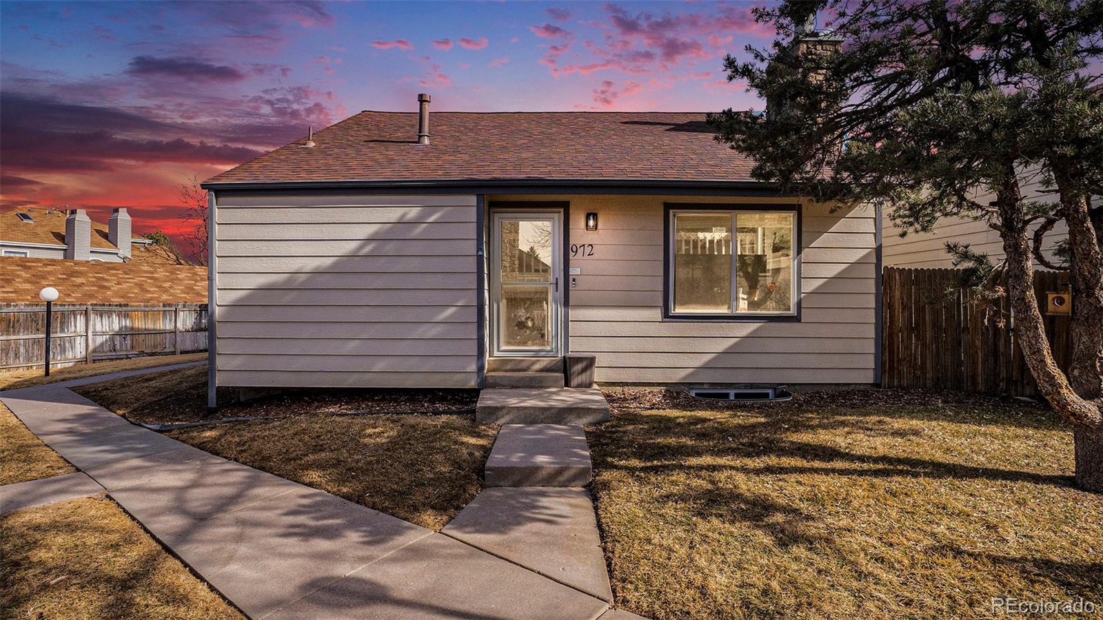 MLS Image #3 for 972 s zeno way,aurora, Colorado