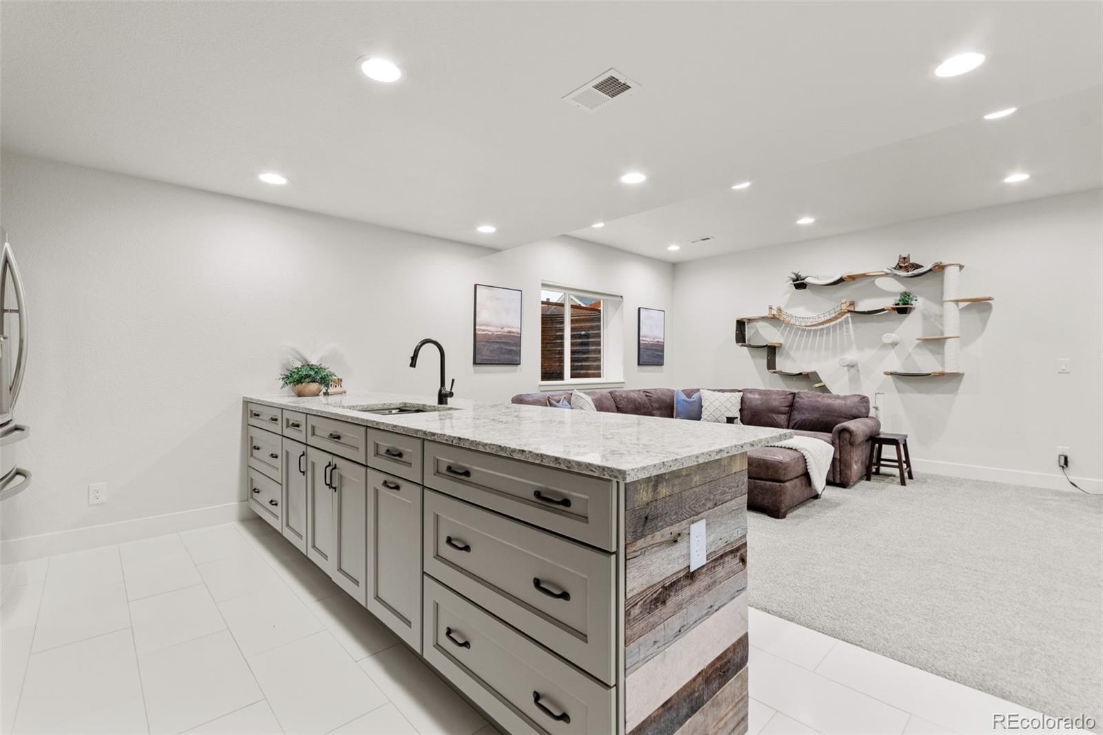 MLS Image #39 for 9388  dunraven loop,arvada, Colorado