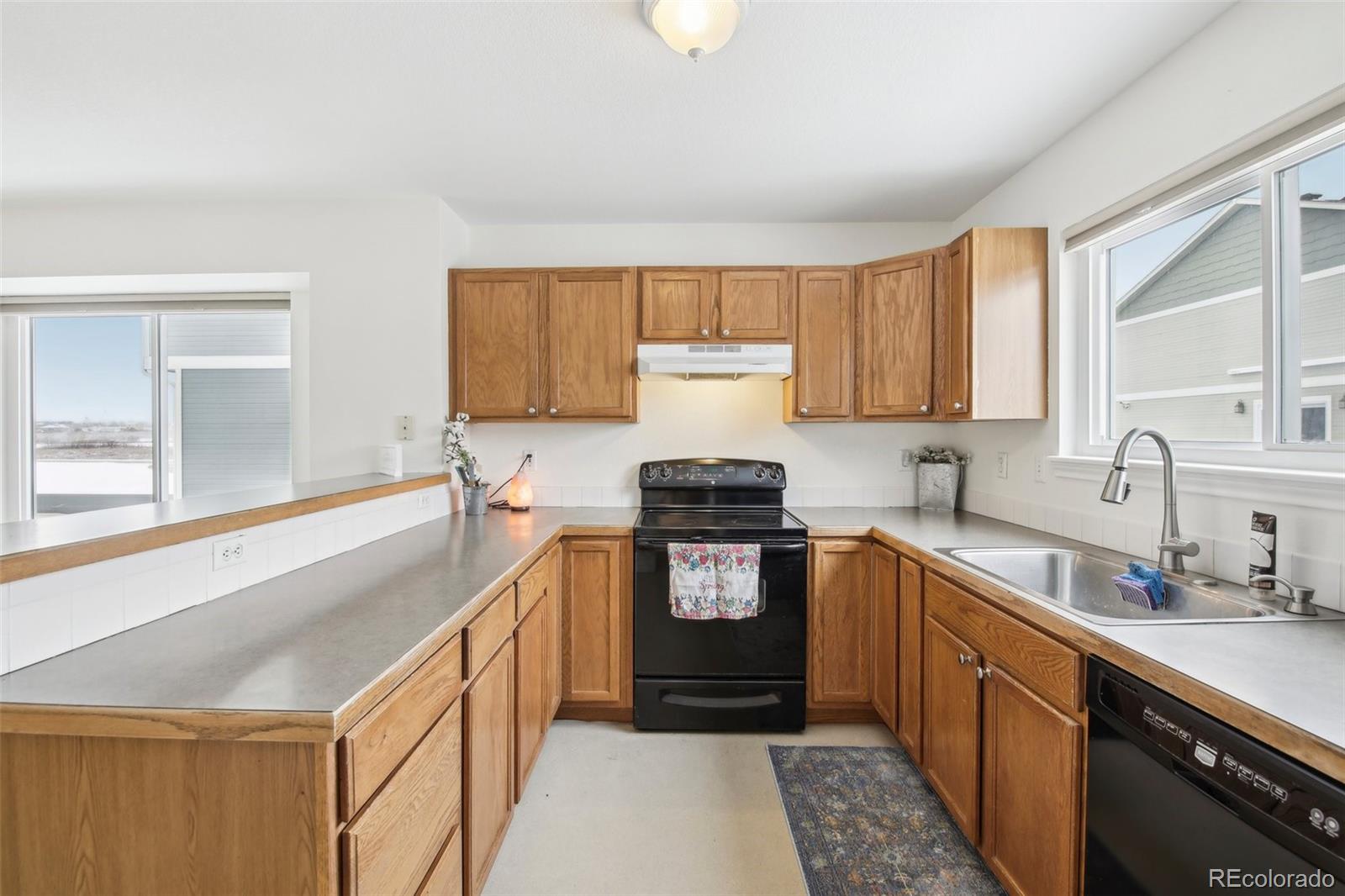 MLS Image #11 for 711  elm street,frederick, Colorado