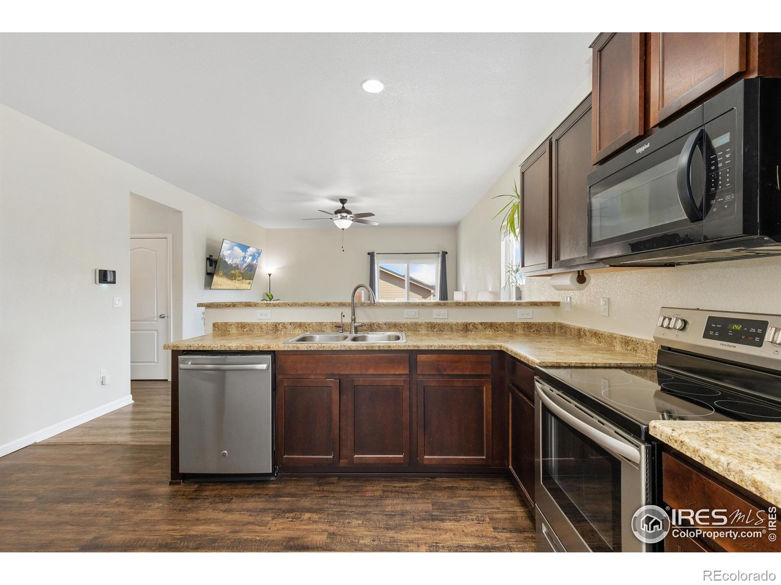 MLS Image #10 for 2912  urban place,berthoud, Colorado
