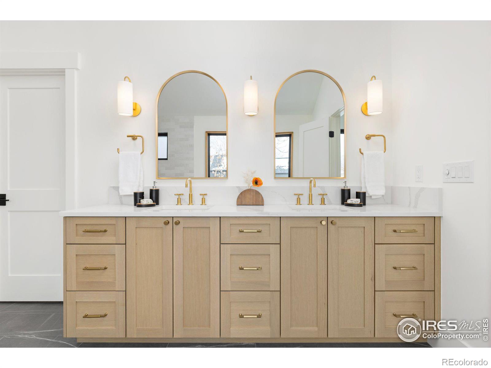 MLS Image #20 for 1223  main street,louisville, Colorado
