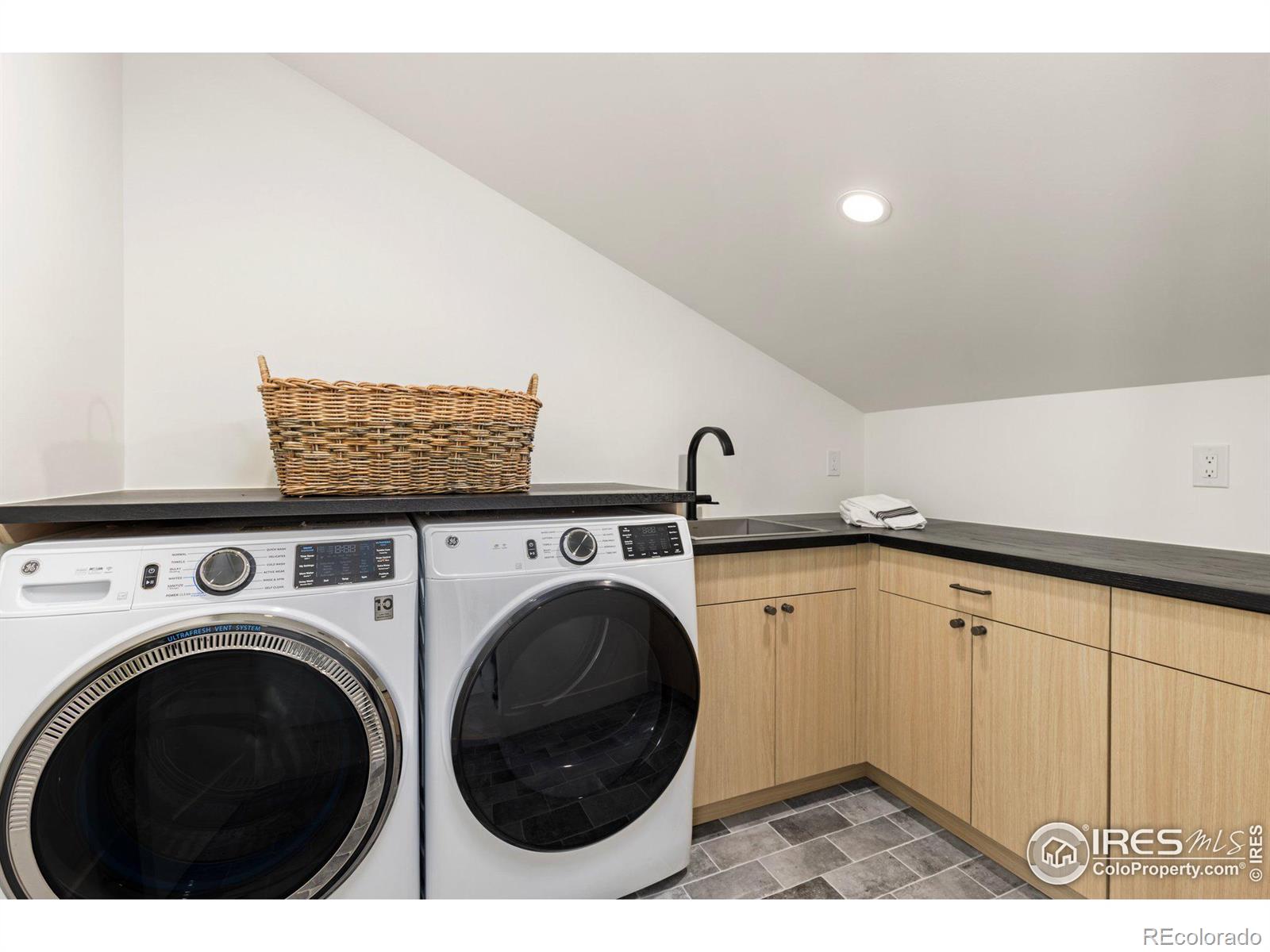 MLS Image #23 for 1223  main street,louisville, Colorado