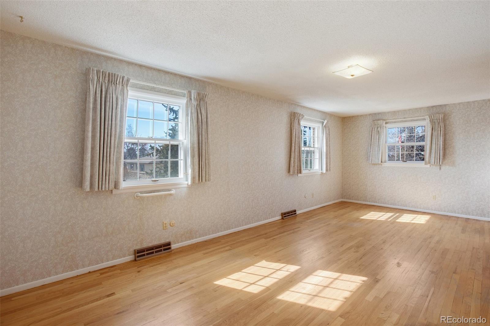 MLS Image #12 for 2923  highland drive,colorado springs, Colorado
