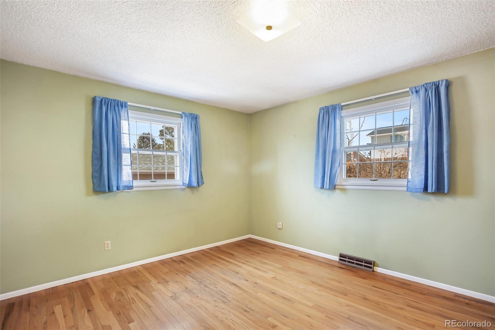 MLS Image #17 for 2923  highland drive,colorado springs, Colorado