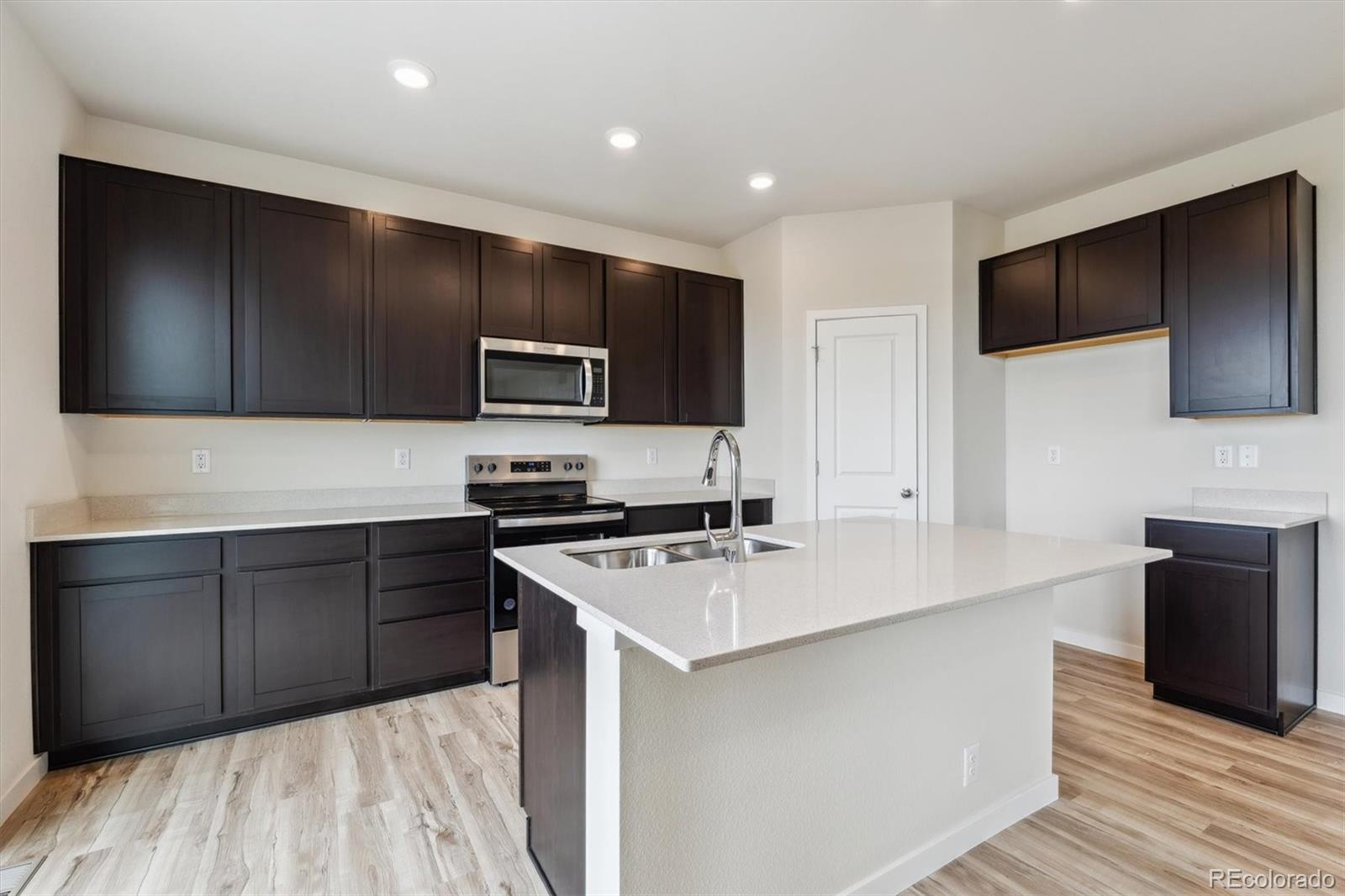 MLS Image #10 for 14400  heritage drive,mead, Colorado