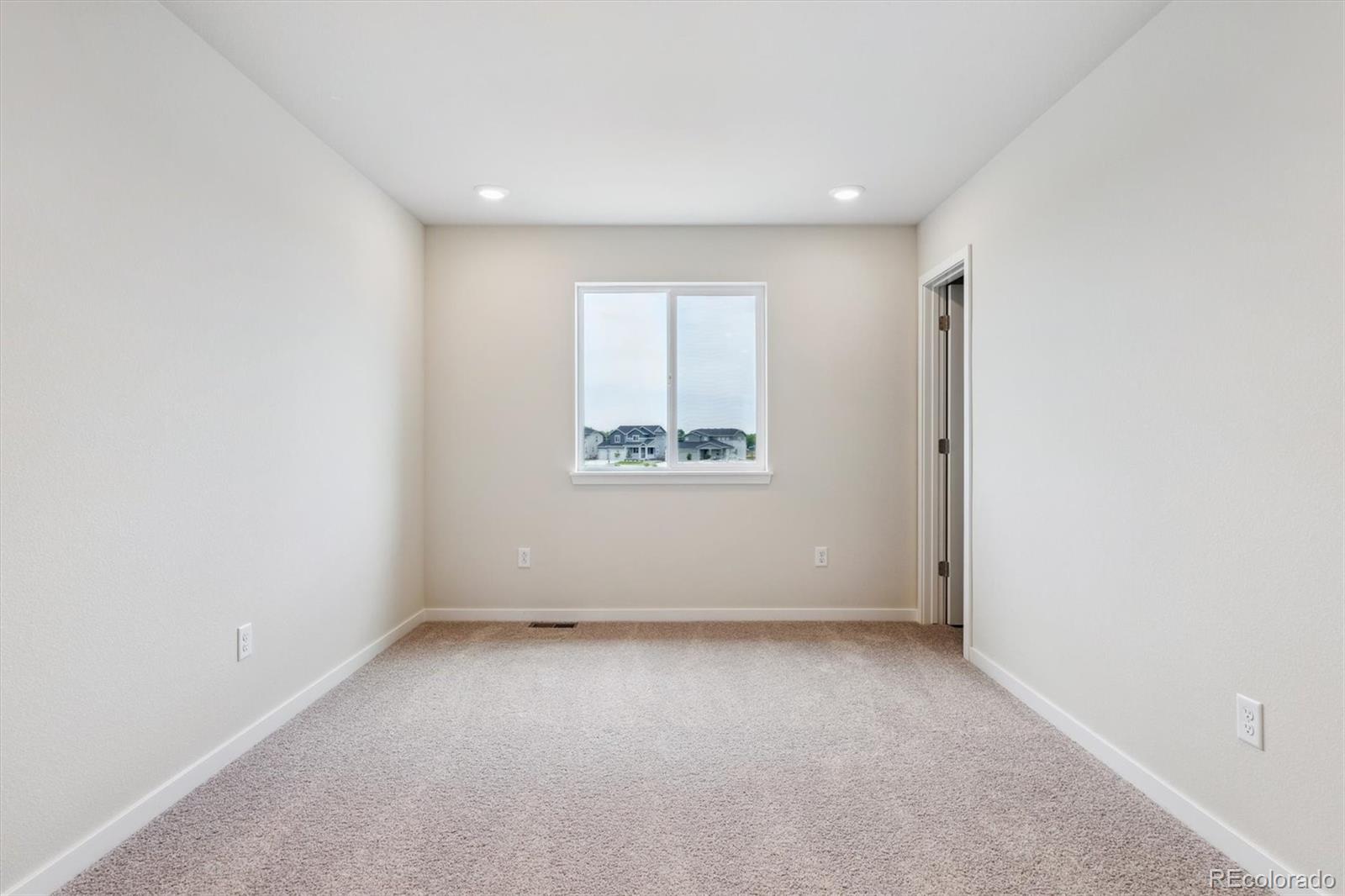 MLS Image #13 for 14400  heritage drive,mead, Colorado
