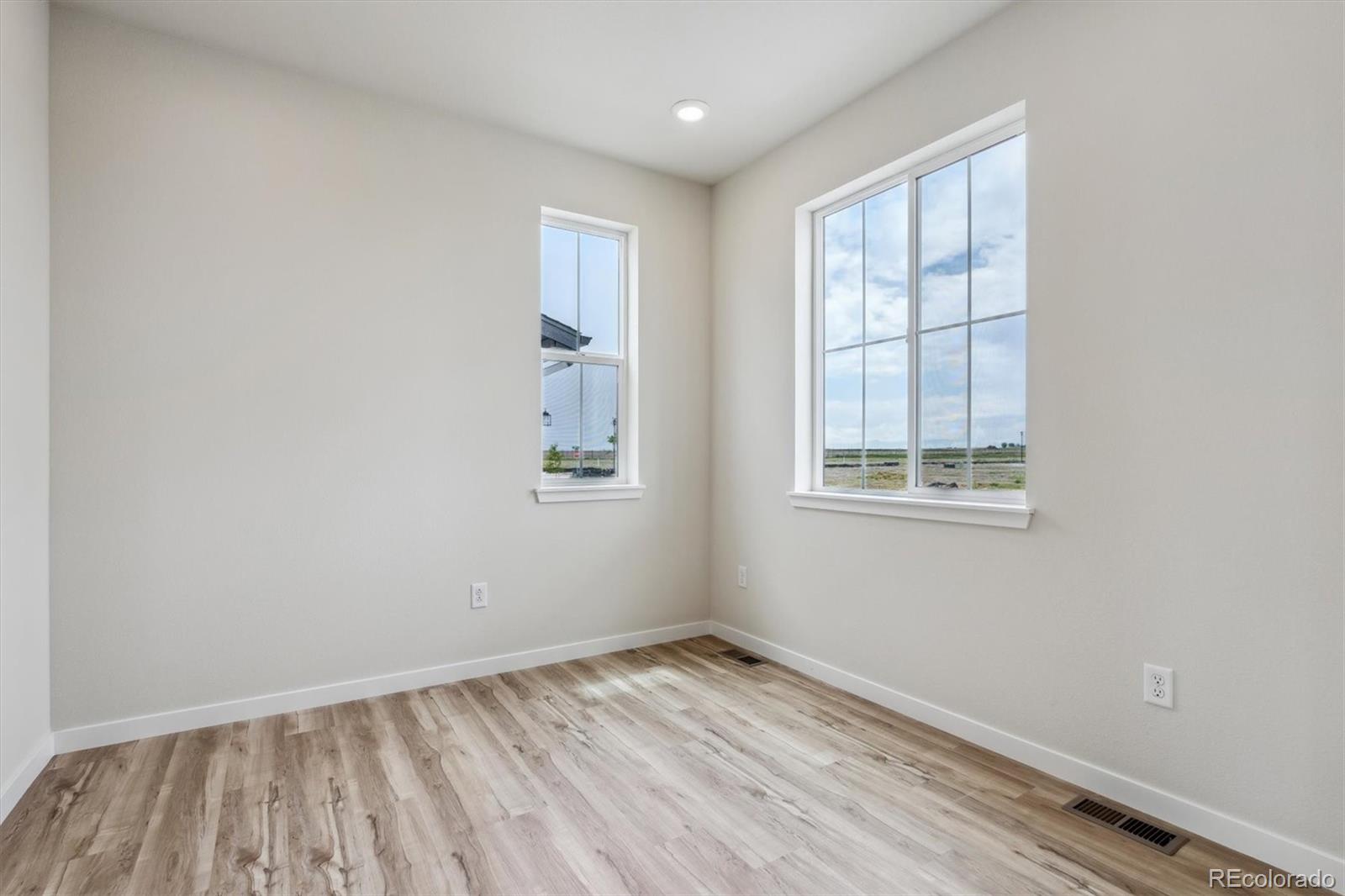 MLS Image #3 for 14400  heritage drive,mead, Colorado