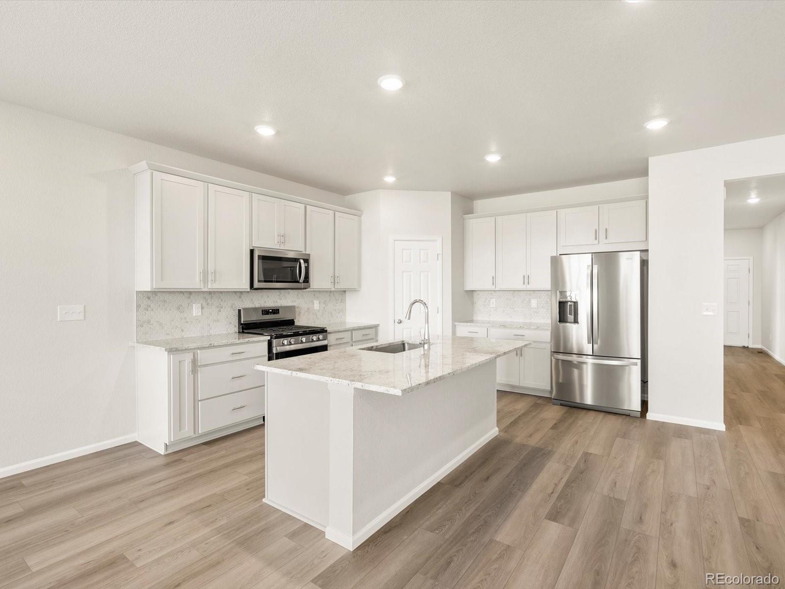 MLS Image #12 for 9099  pitkin street,commerce city, Colorado