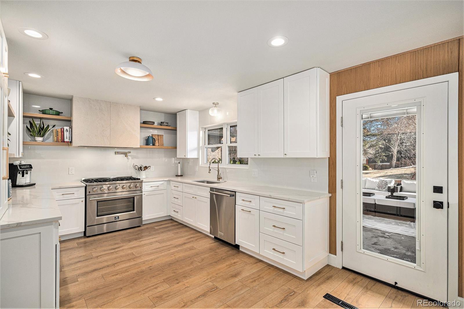 MLS Image #9 for 5121 w plymouth drive,littleton, Colorado