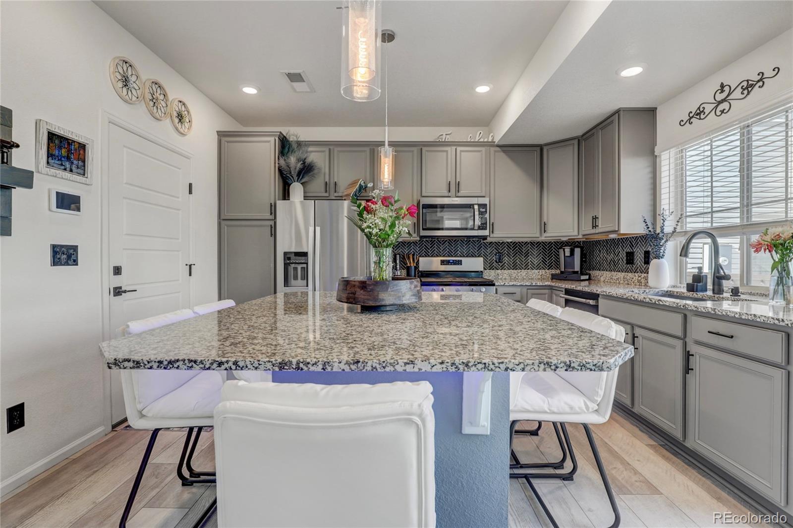 MLS Image #12 for 10232  yampa court,commerce city, Colorado