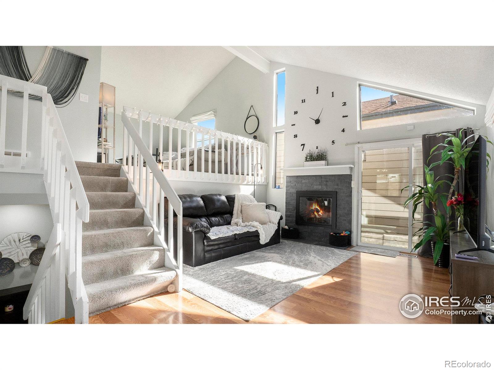 MLS Image #3 for 972 s zeno way,aurora, Colorado
