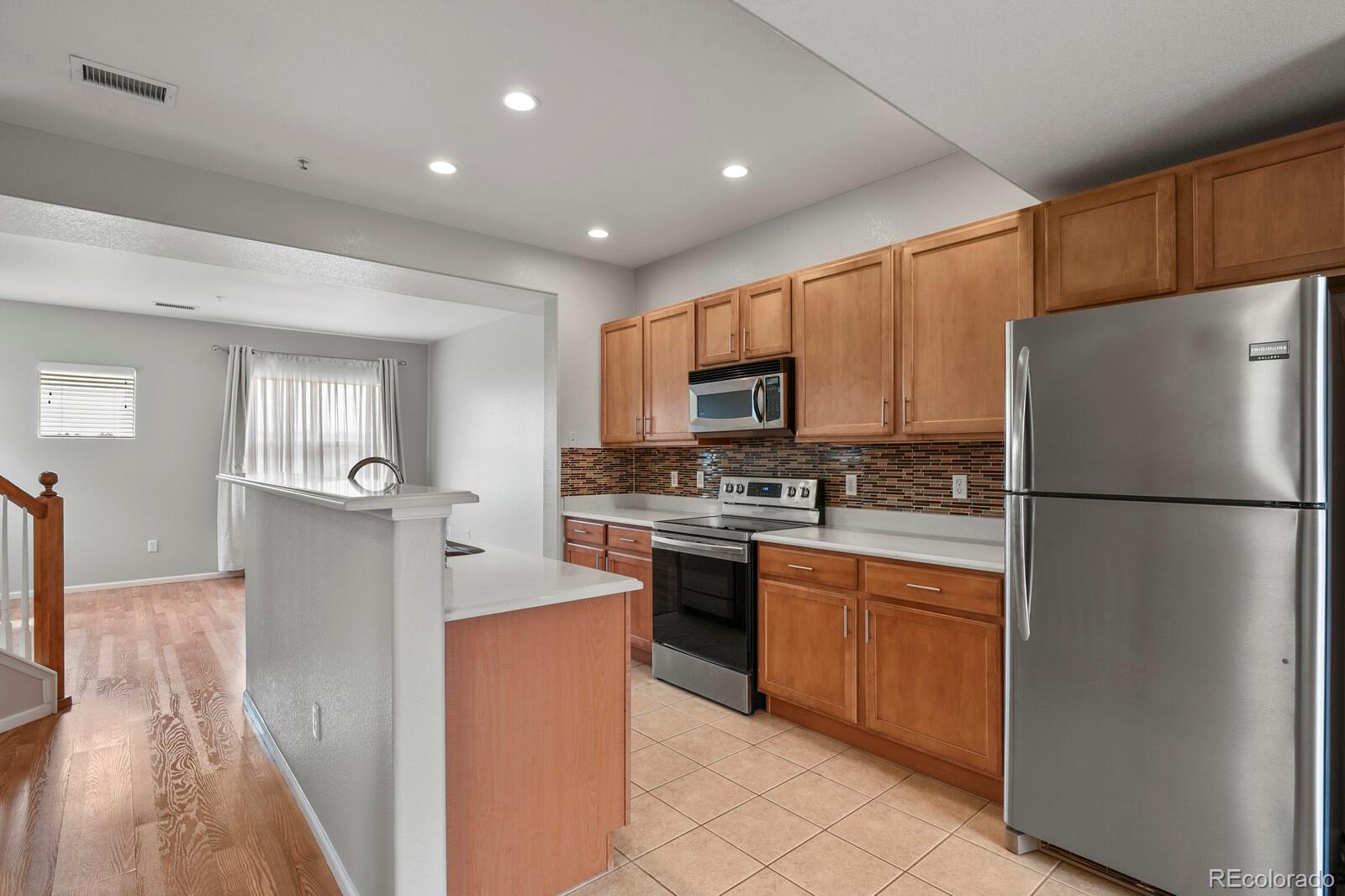 MLS Image #4 for 18726 e yale circle f,aurora, Colorado