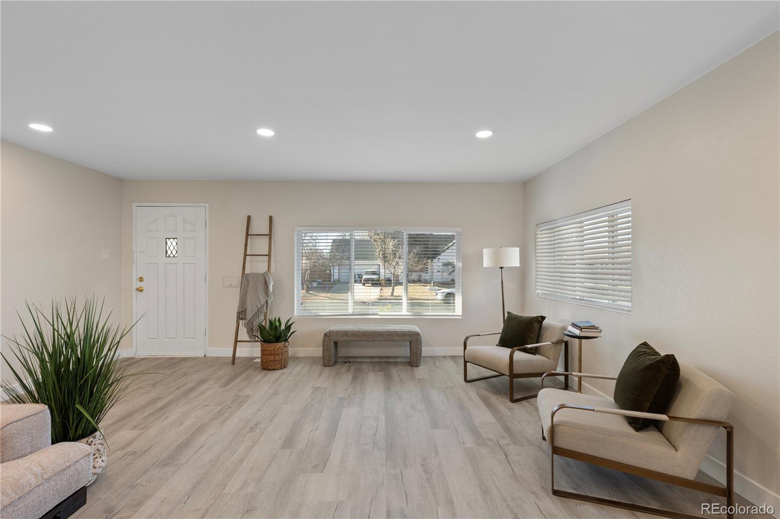 MLS Image #4 for 2230  jamaica street,aurora, Colorado
