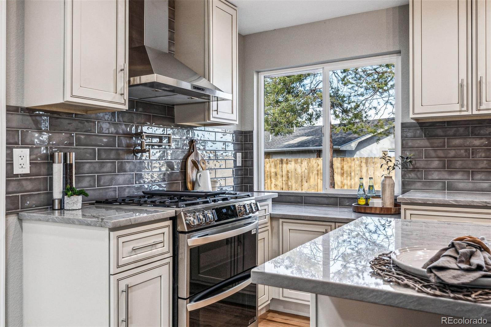 MLS Image #5 for 10305 w 34th place,wheat ridge, Colorado
