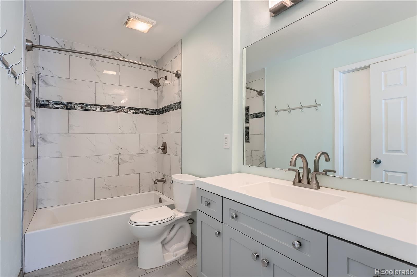MLS Image #8 for 2504 s victor street,aurora, Colorado