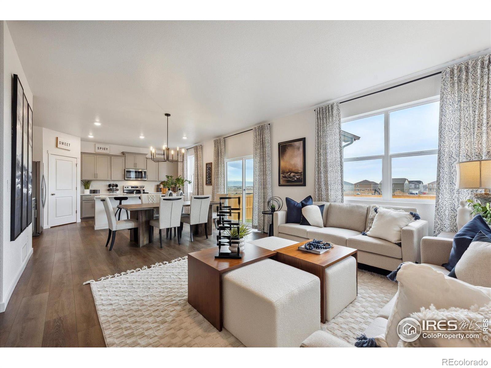 MLS Image #6 for 392  hummingbird lane,johnstown, Colorado