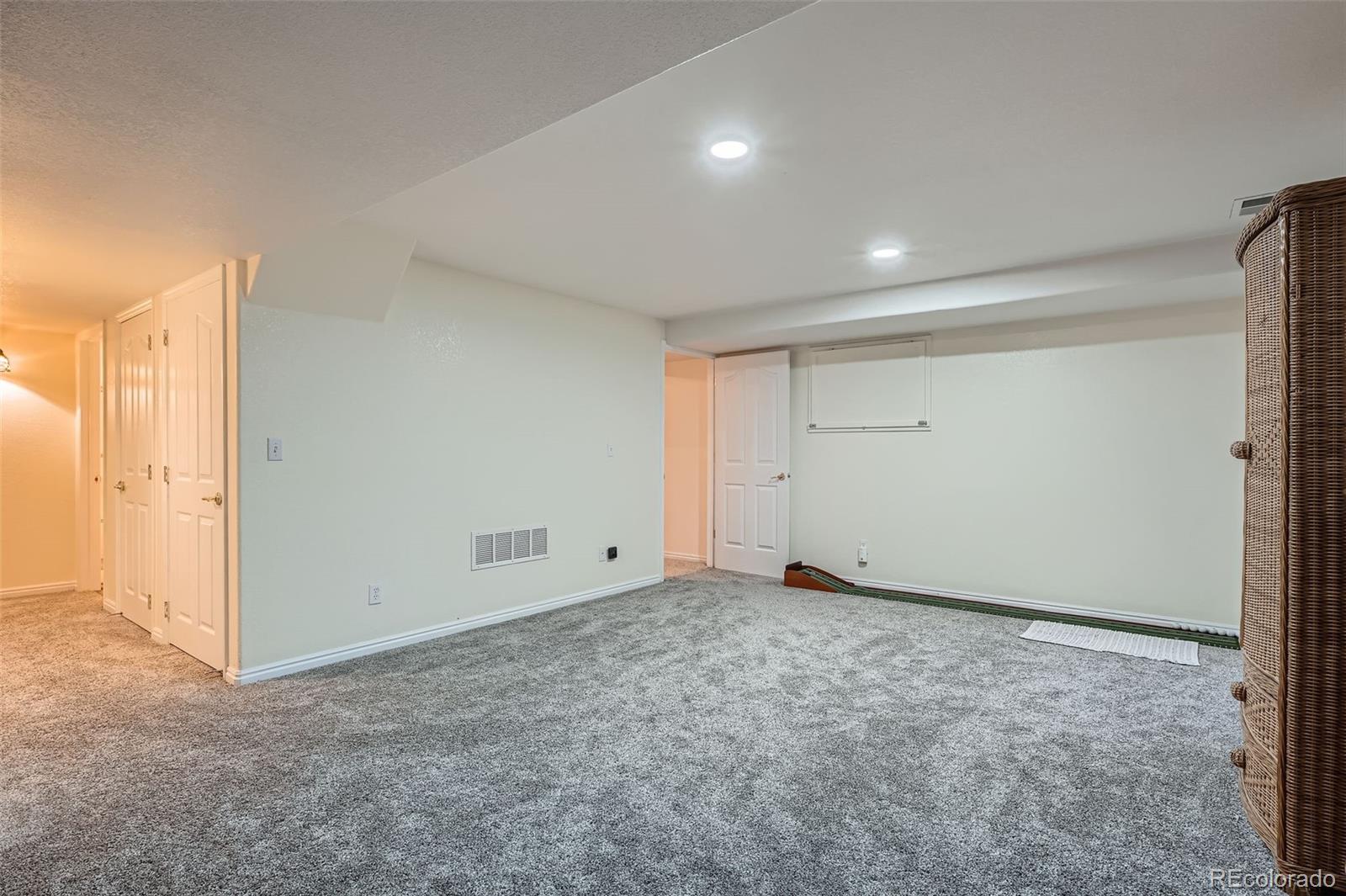 MLS Image #20 for 6776 e panorama lane,denver, Colorado