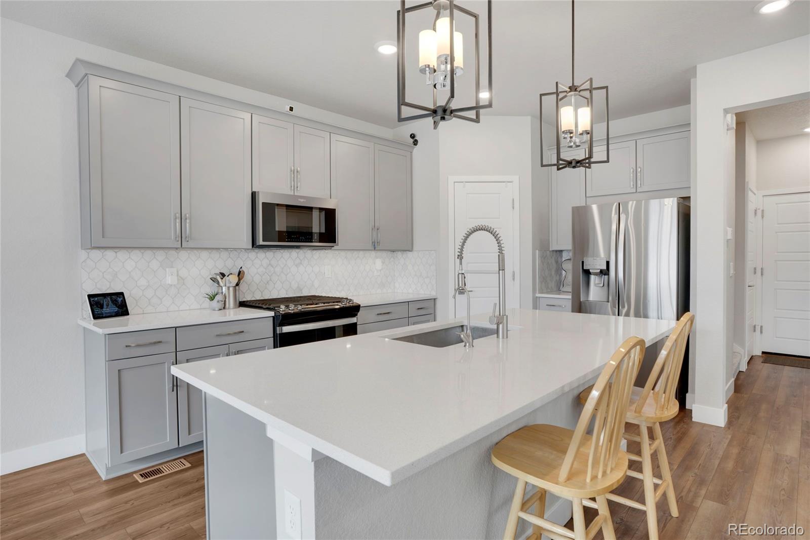 MLS Image #5 for 8211  monte vista circle,littleton, Colorado