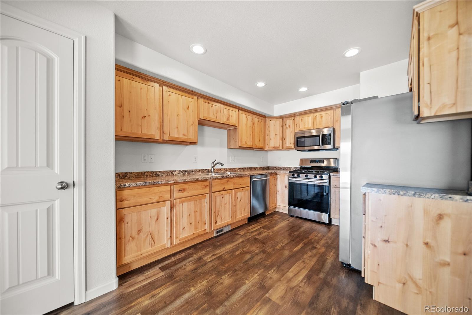 MLS Image #8 for 520  foxtail place,wiggins, Colorado