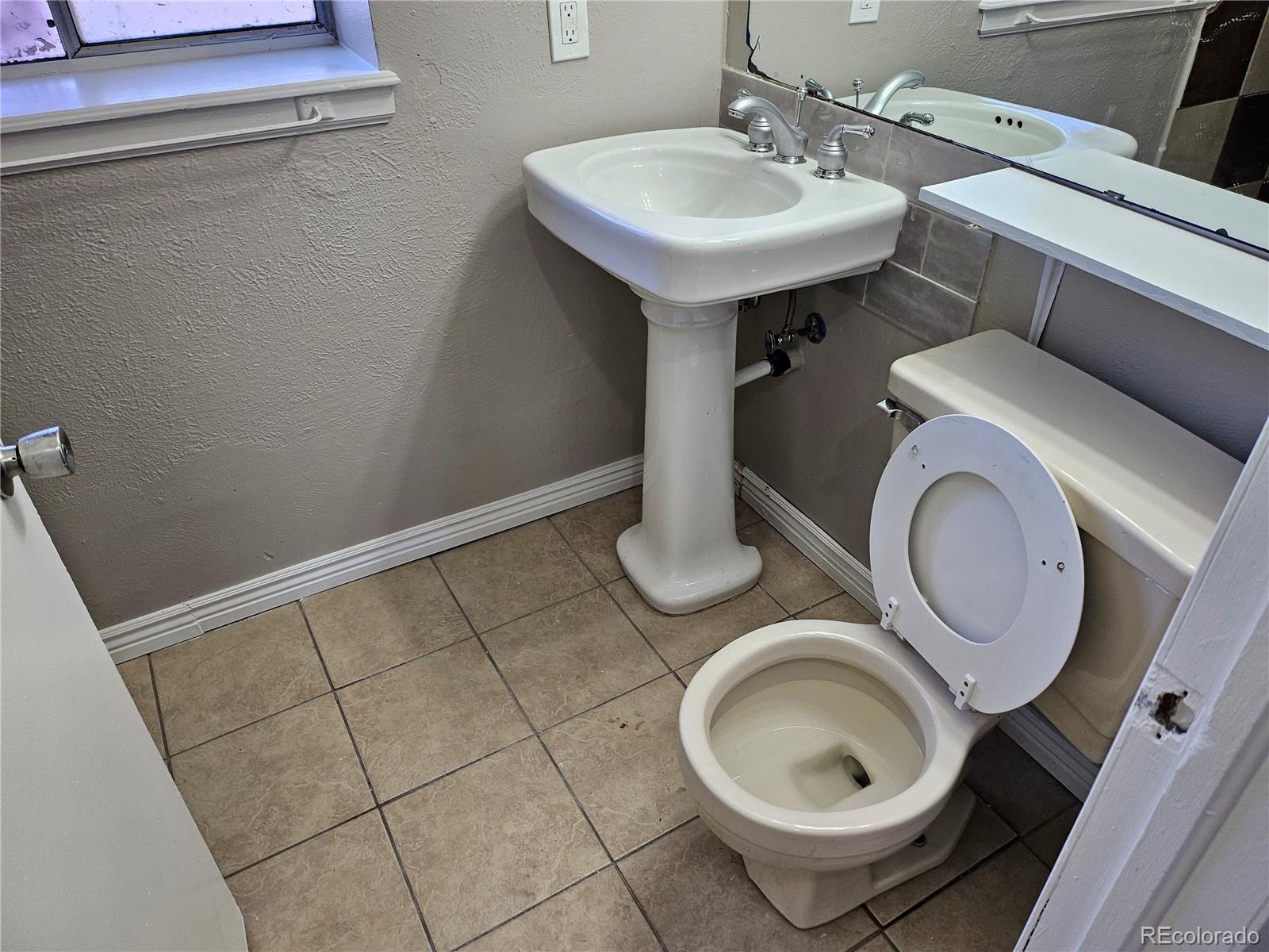 MLS Image #11 for 4582  frankfort way,denver, Colorado