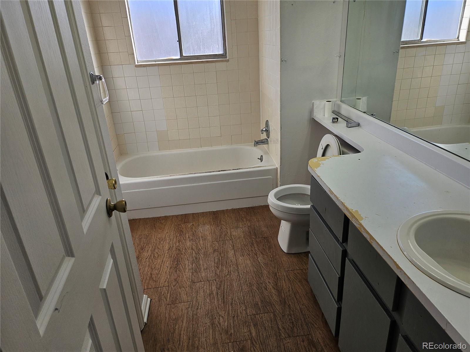 MLS Image #5 for 4582  frankfort way,denver, Colorado