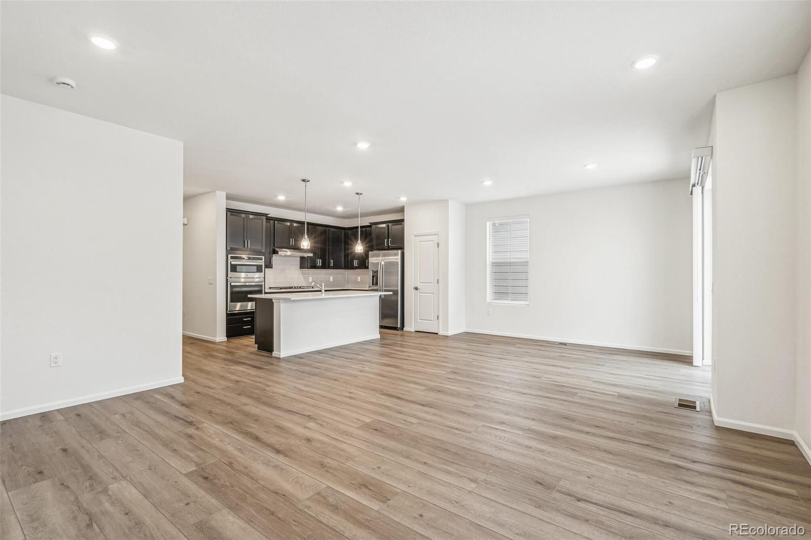 MLS Image #4 for 1595  orchard street,brighton, Colorado
