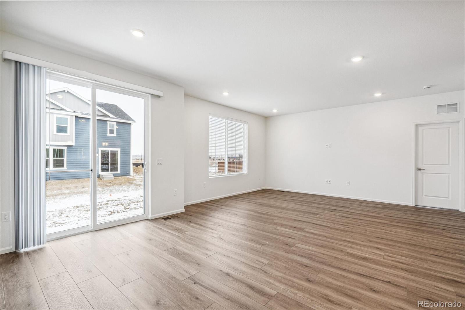 MLS Image #9 for 1595  orchard street,brighton, Colorado