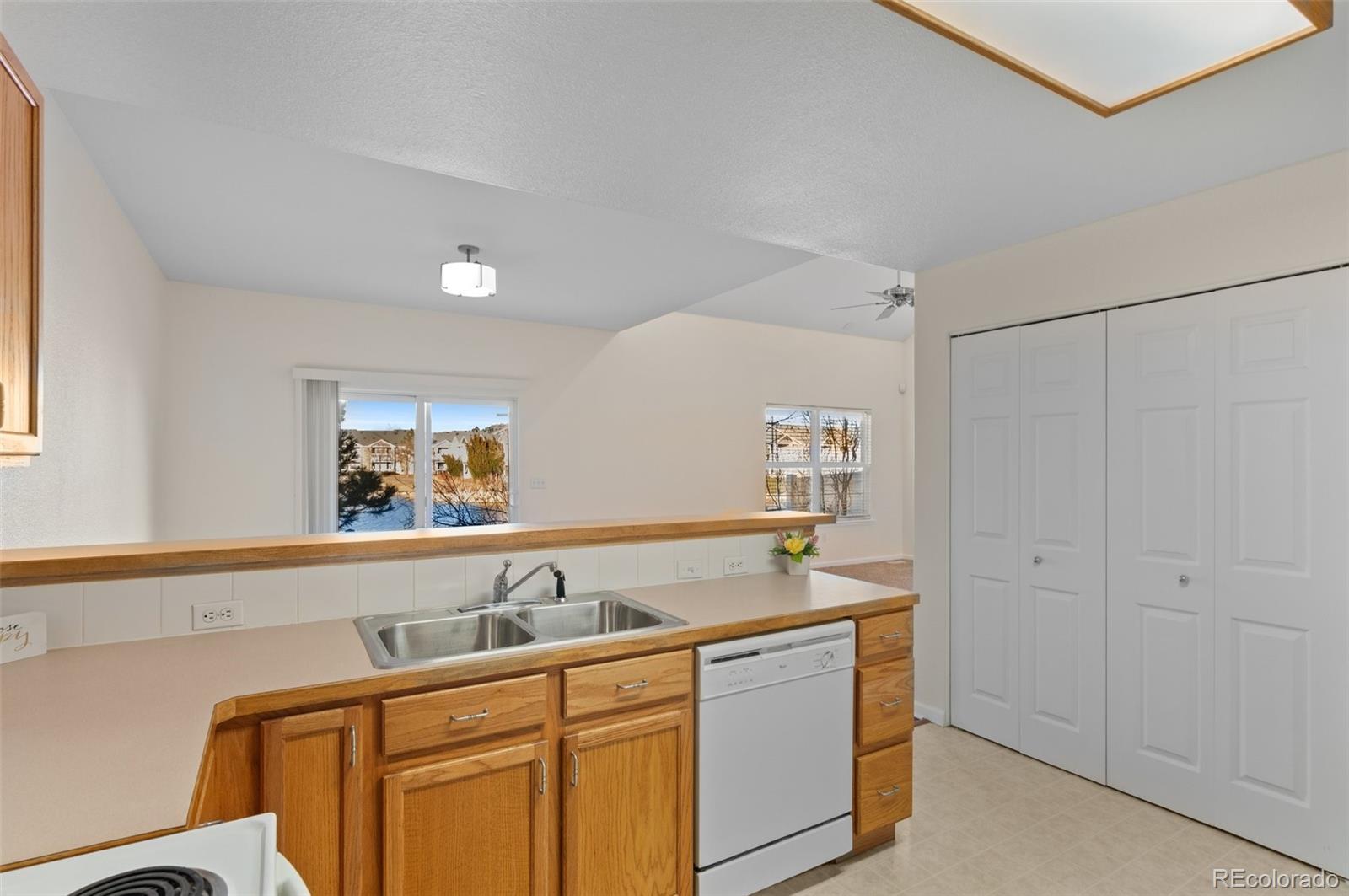 MLS Image #20 for 15555 e 40th avenue 6,denver, Colorado