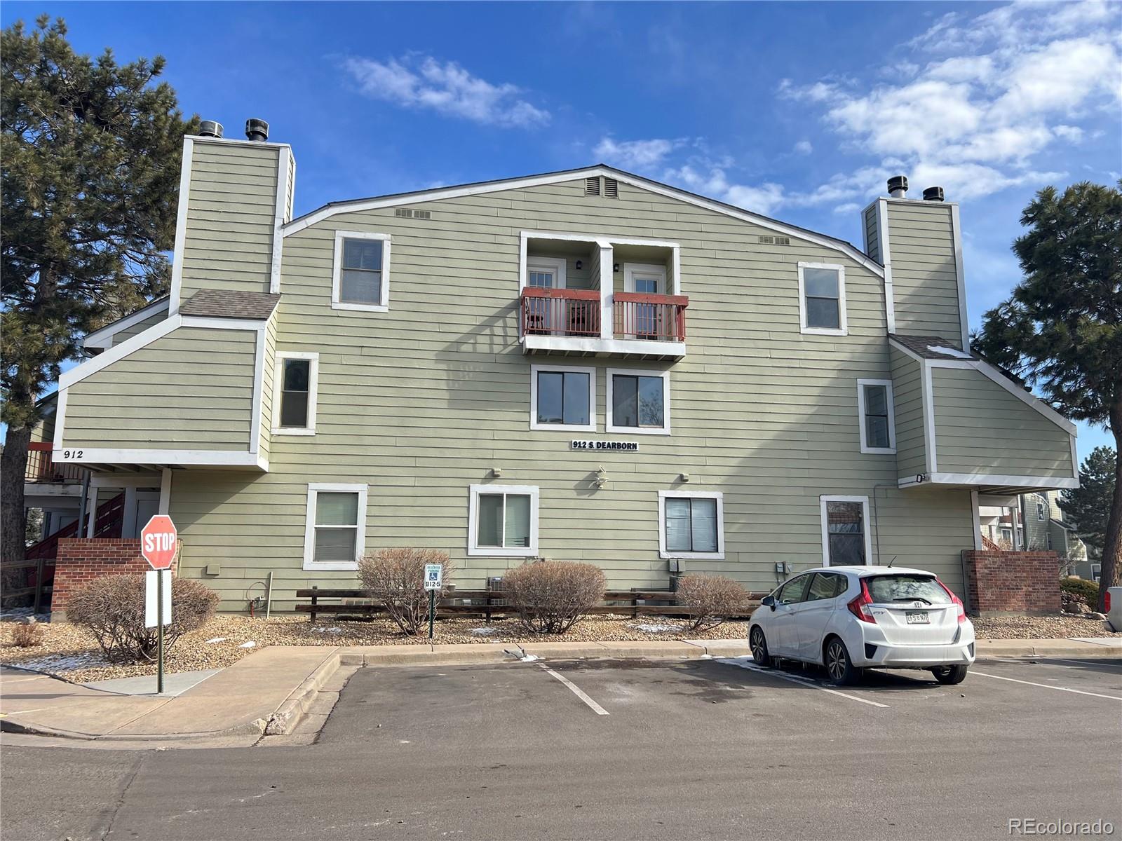 MLS Image #16 for 912 s dearborn way,aurora, Colorado