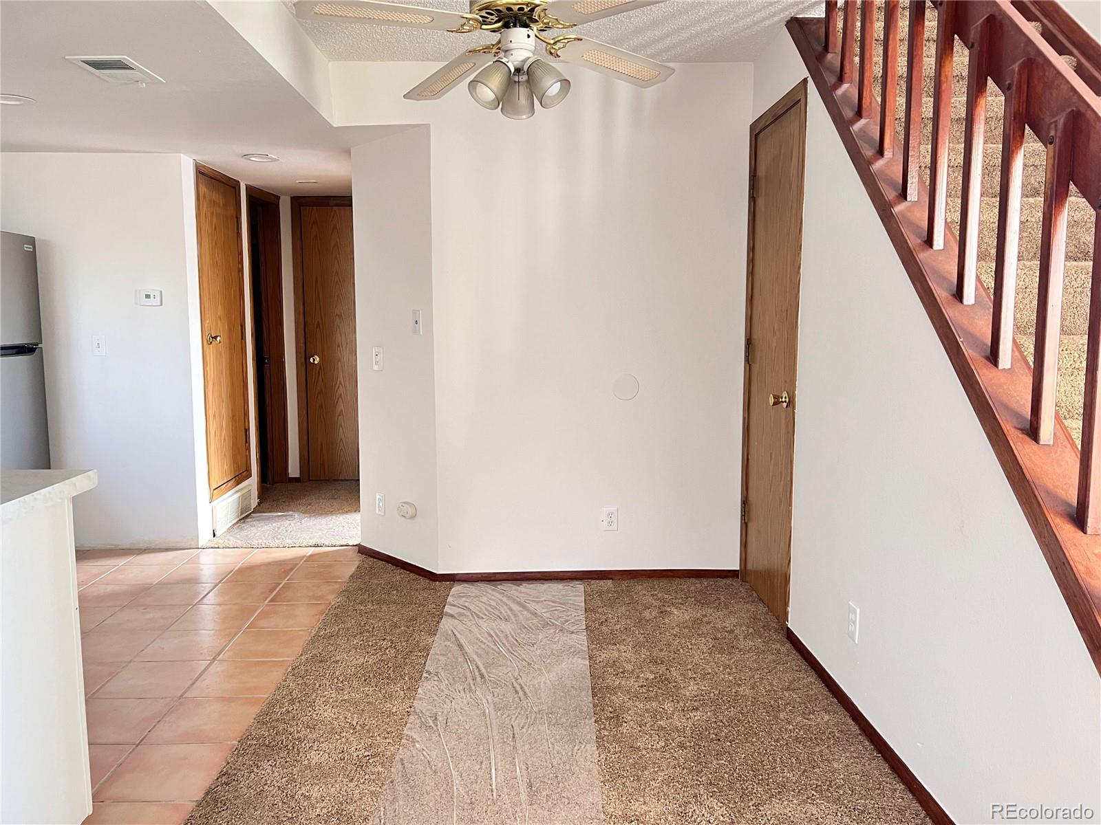 MLS Image #5 for 912 s dearborn way,aurora, Colorado