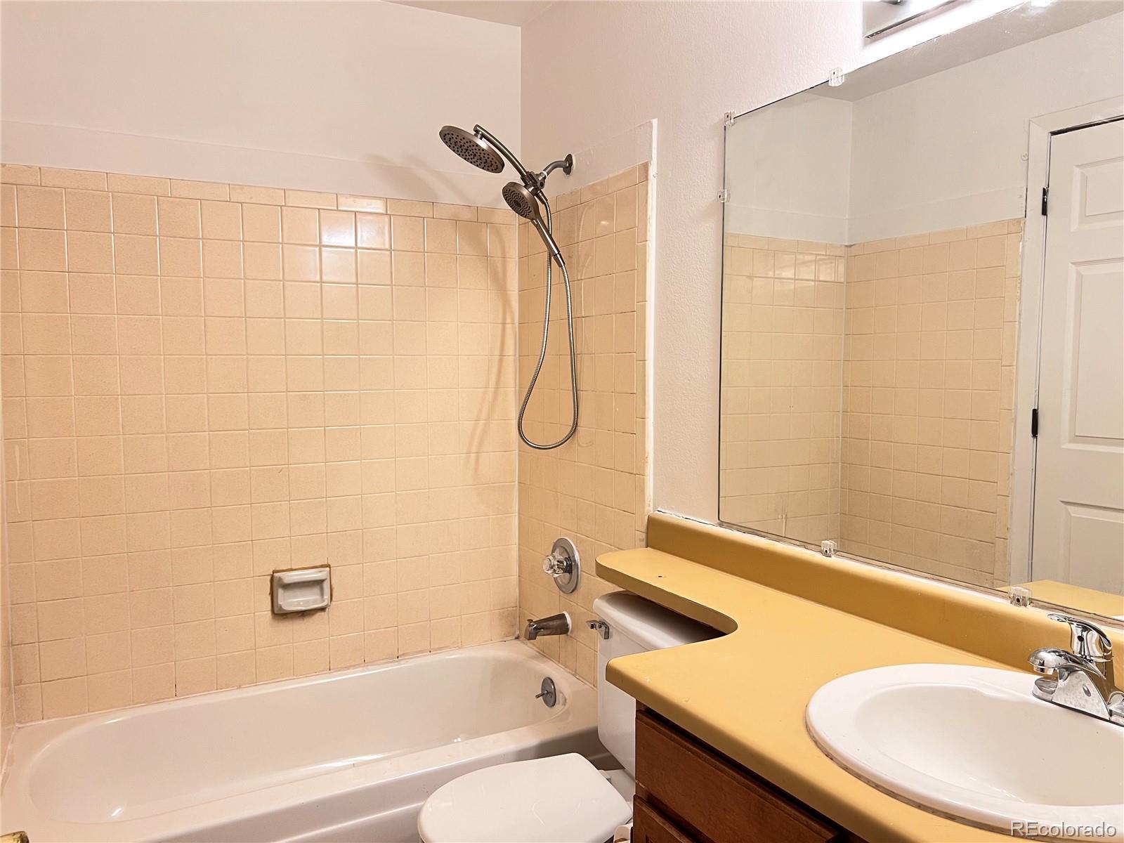 MLS Image #8 for 912 s dearborn way,aurora, Colorado