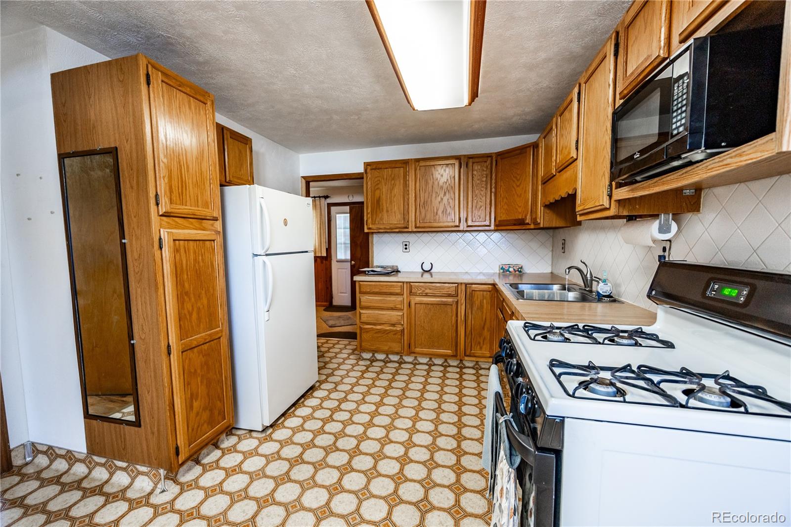 MLS Image #14 for 254  donna street,fort lupton, Colorado