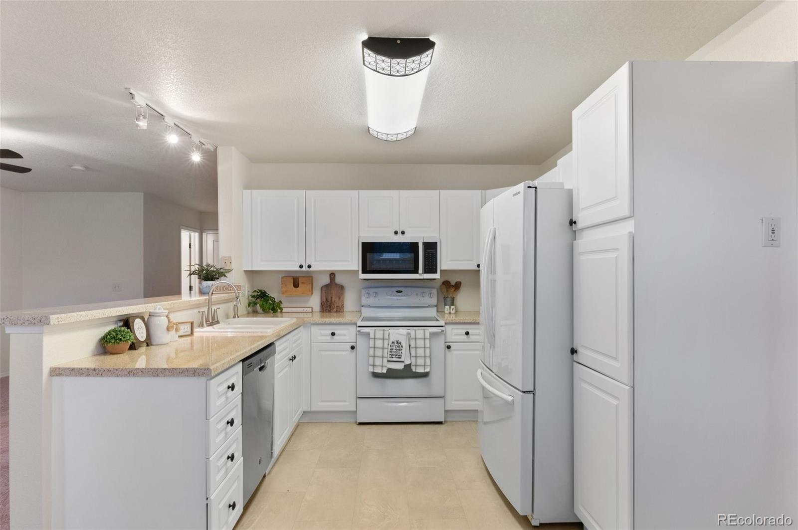 MLS Image #10 for 12734  eudora drive,thornton, Colorado
