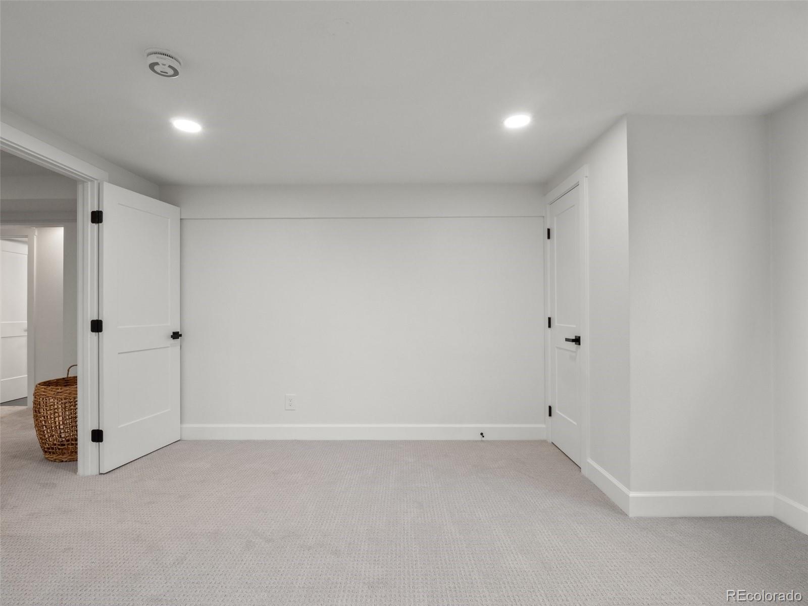 MLS Image #23 for 2723 s knoxville way,denver, Colorado