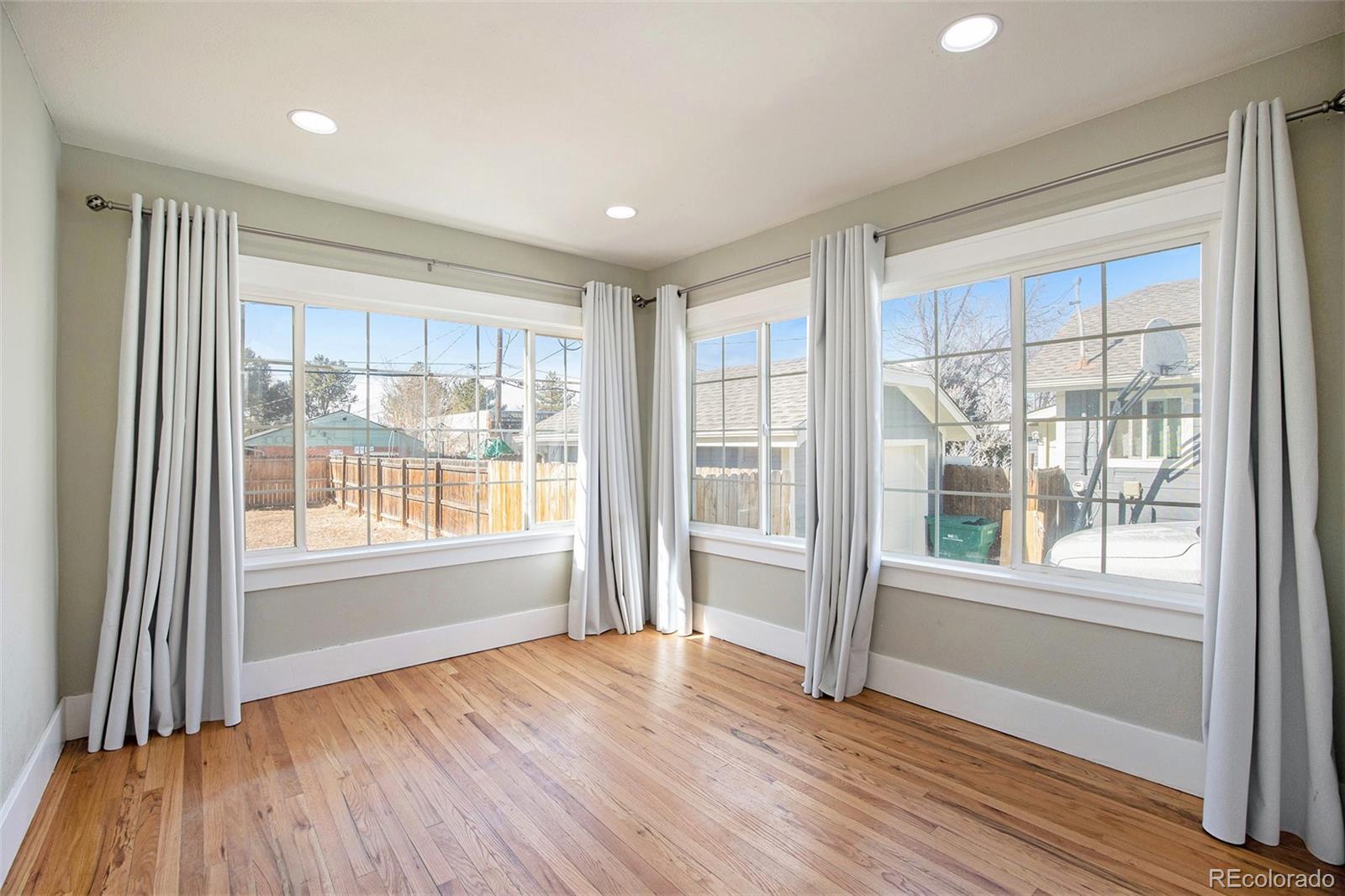 MLS Image #11 for 1449  clinton street,aurora, Colorado