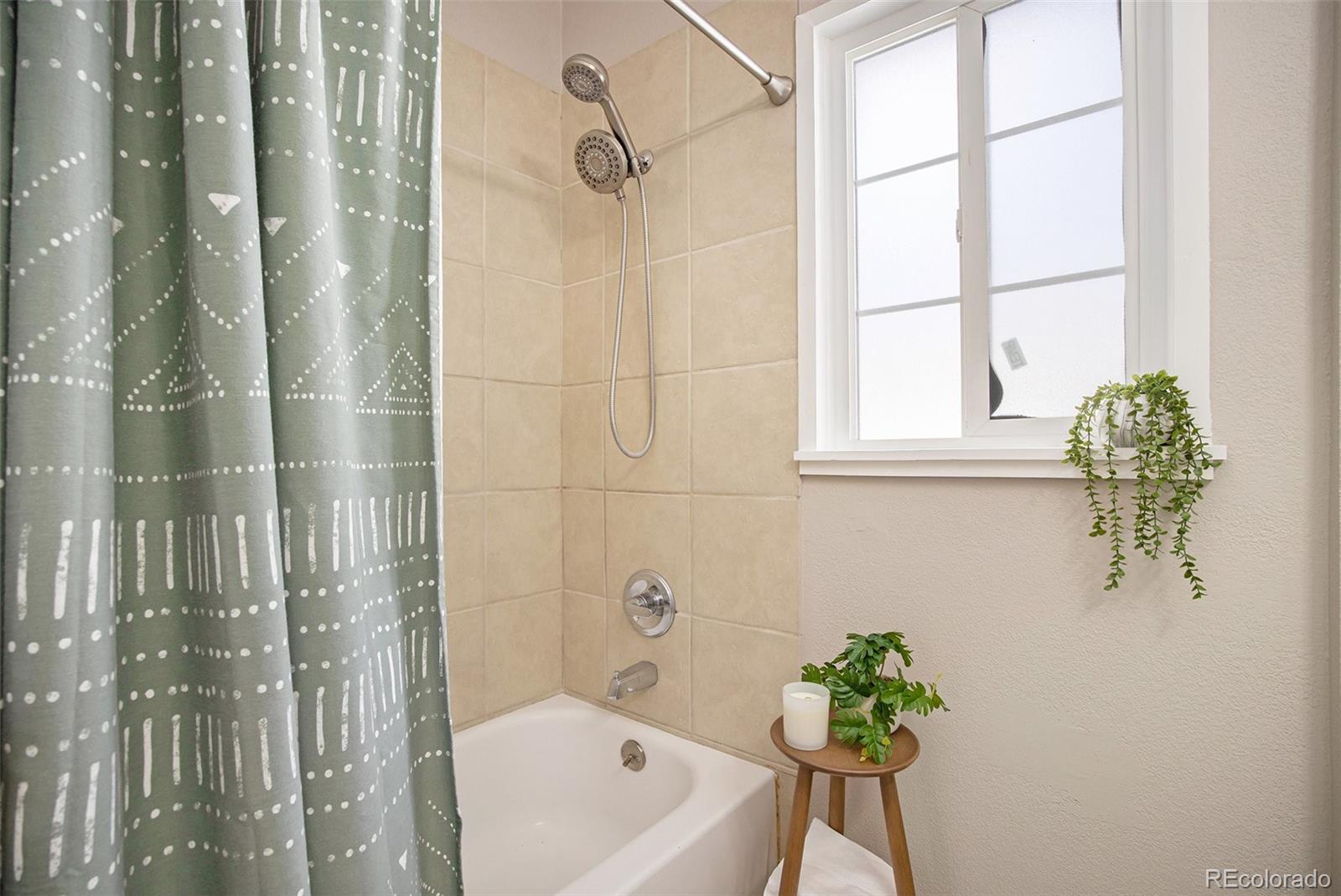 MLS Image #13 for 1449  clinton street,aurora, Colorado