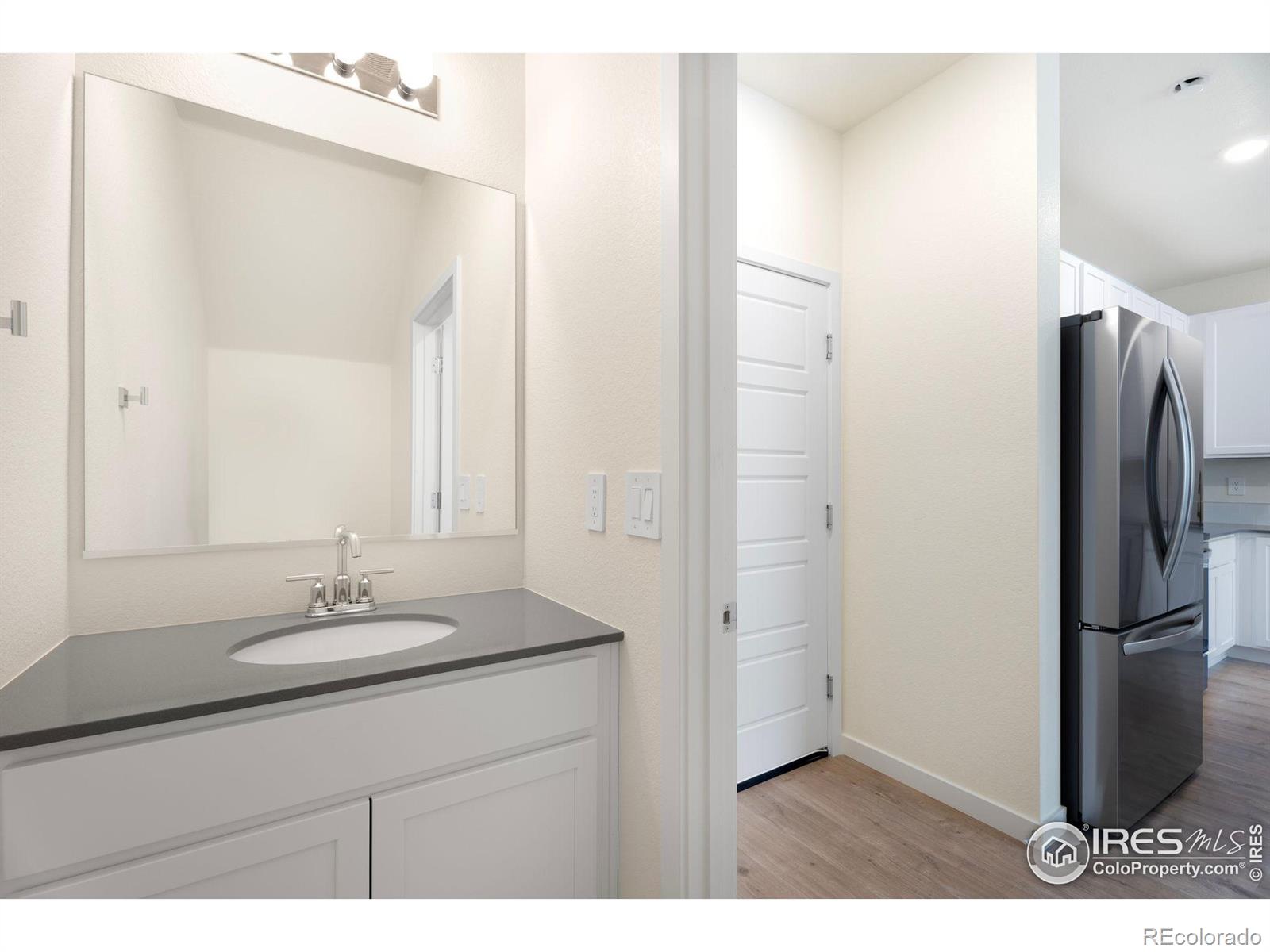 MLS Image #3 for 416  condor way,johnstown, Colorado