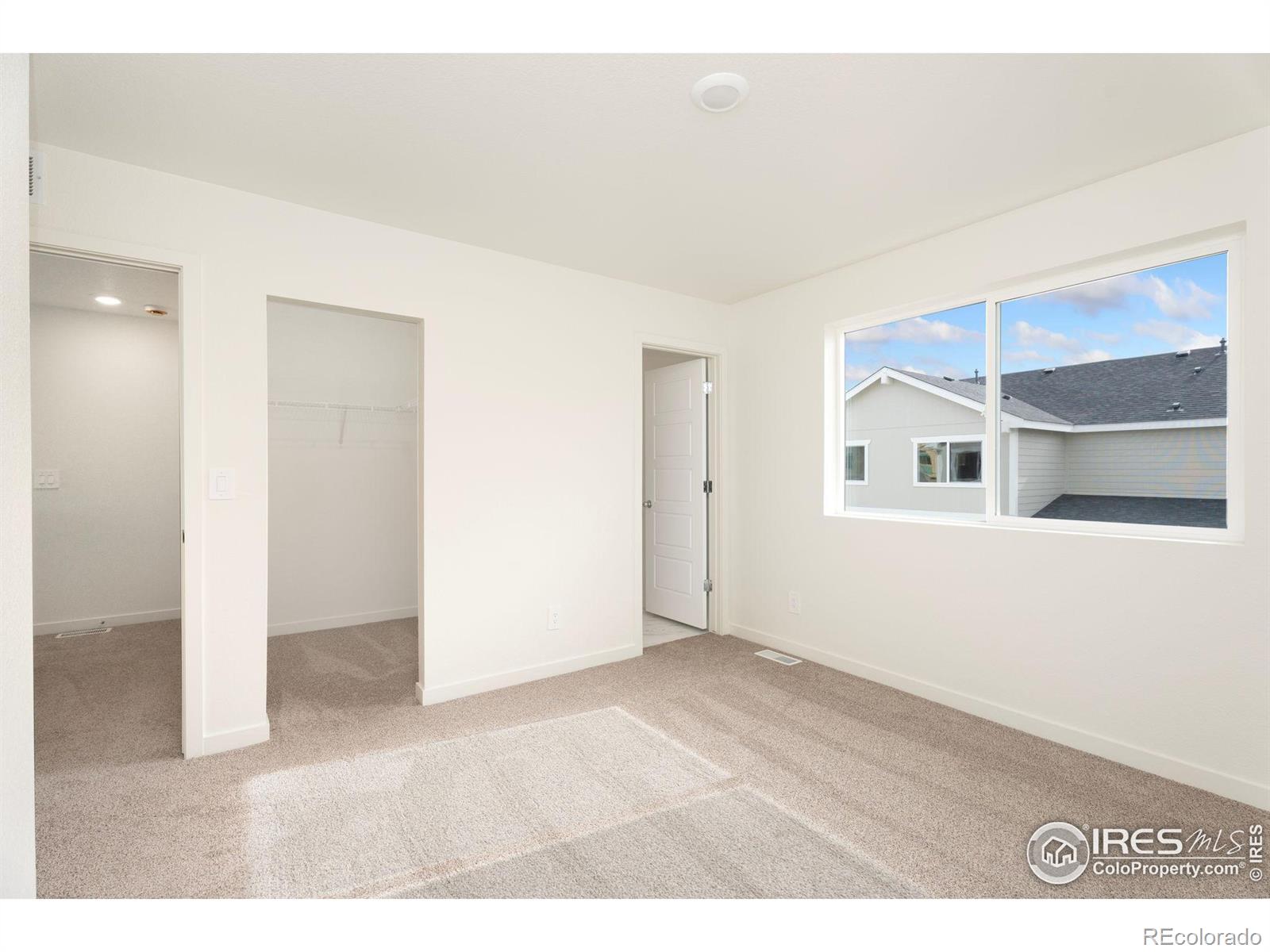 MLS Image #7 for 416  condor way,johnstown, Colorado