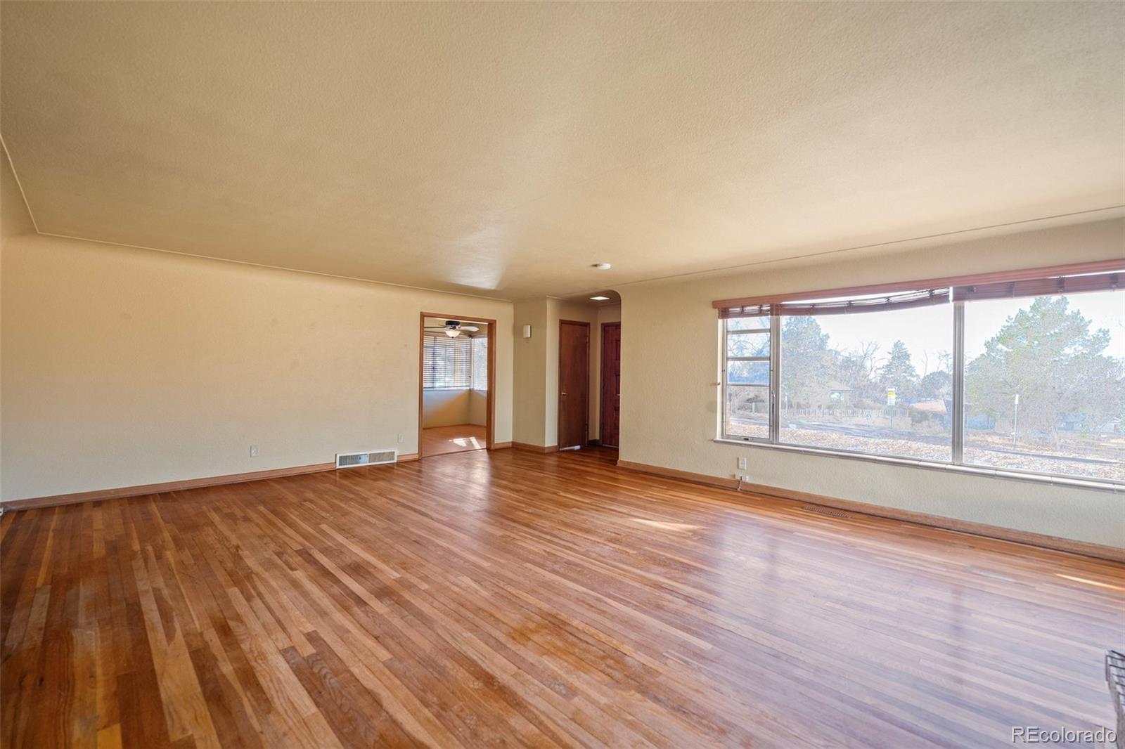 MLS Image #8 for 1320  mount view lane,colorado springs, Colorado