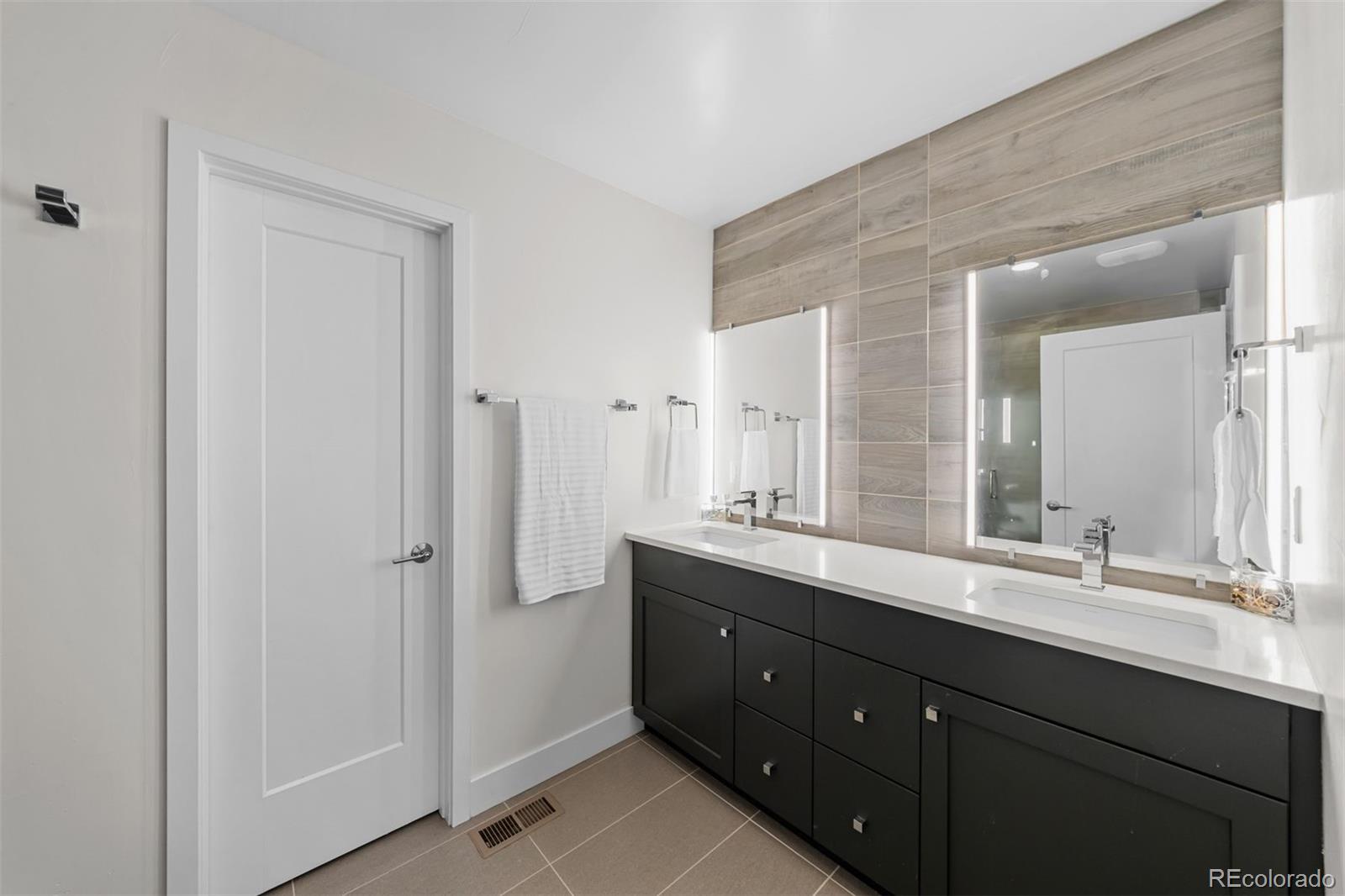 MLS Image #14 for 4062 w 16th avenue,denver, Colorado