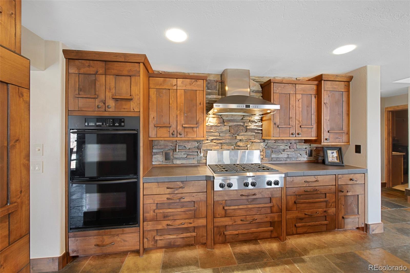 MLS Image #4 for 34  amaranth drive,littleton, Colorado