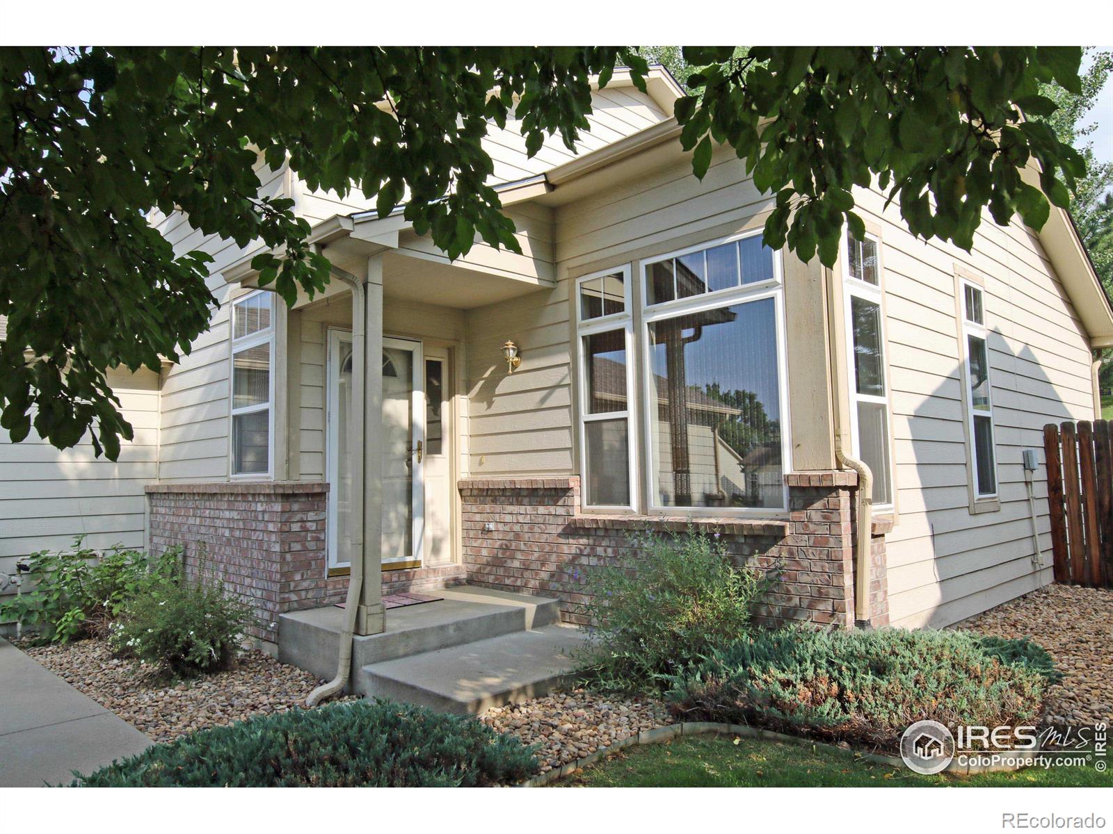 MLS Image #0 for 924  parker drive,longmont, Colorado