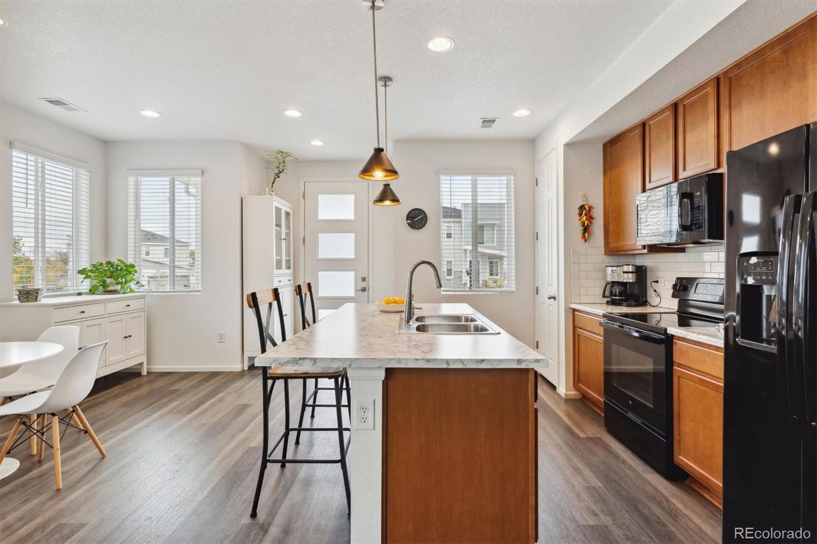 MLS Image #6 for 1635 s andes way,aurora, Colorado