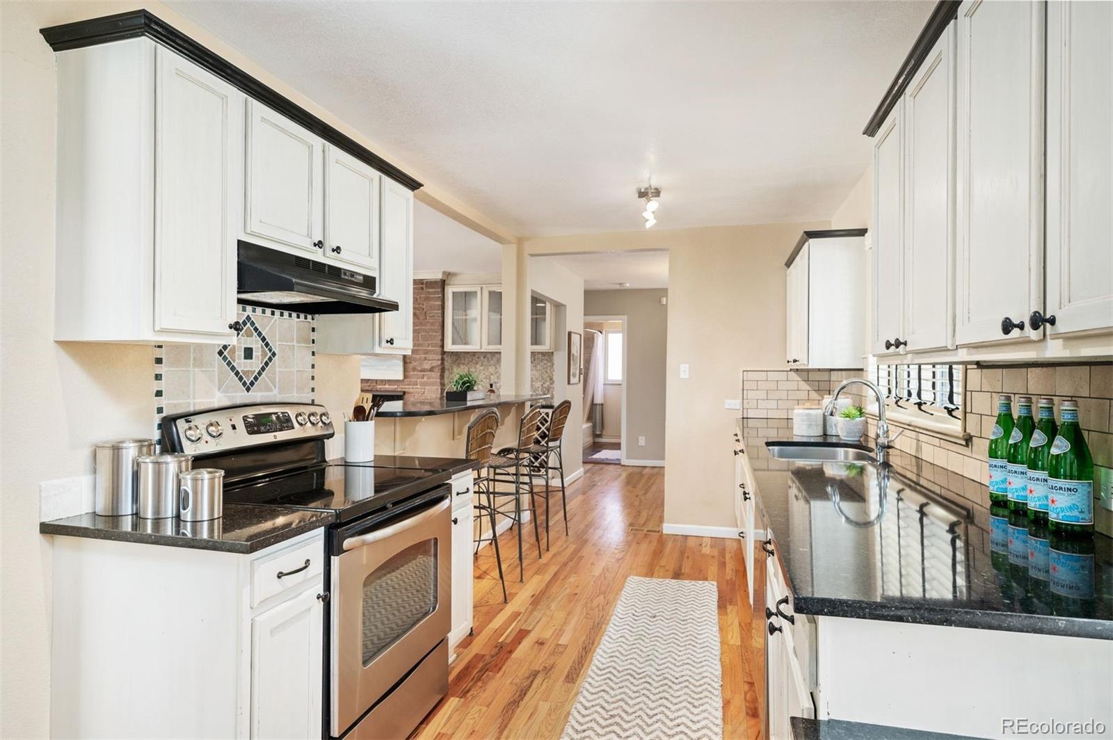 MLS Image #5 for 1375 s jackson street,denver, Colorado