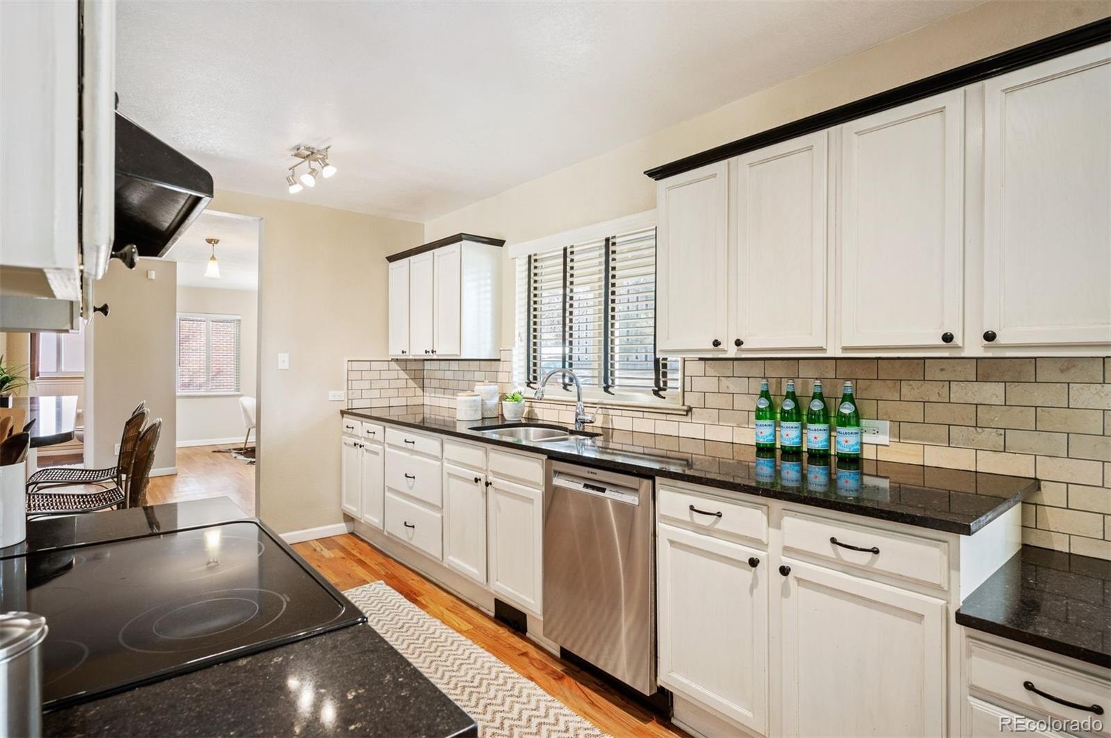MLS Image #6 for 1375 s jackson street,denver, Colorado
