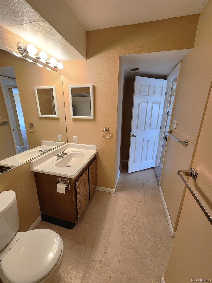 MLS Image #14 for 4400 s quebec street,denver, Colorado